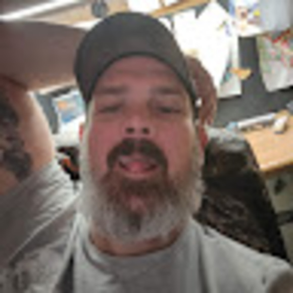 Meet your Posher, Chris - Picture 1 of 1